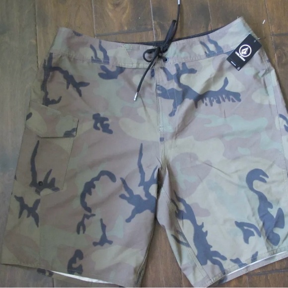 Swim New Mens Manic 2 Camo Board Shorts Stretch 33 X